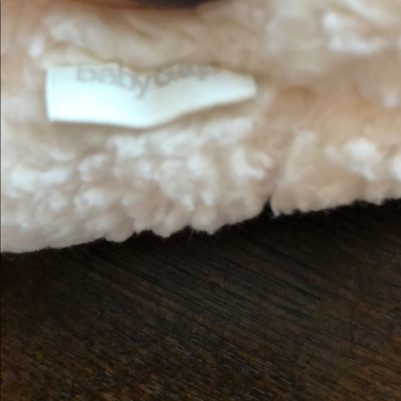 Hat & booties - Picture 3 of 6